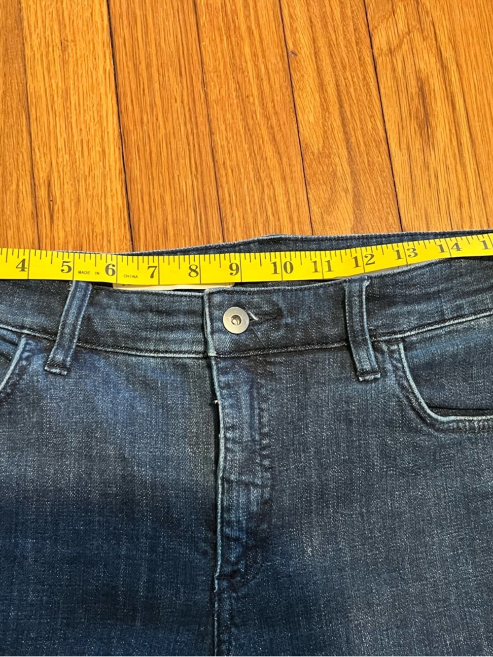 Anthropologie Pilcro and the Letterpress Slim Sequin Boyfriend Jeans Size 31 - Picture 7 of 12